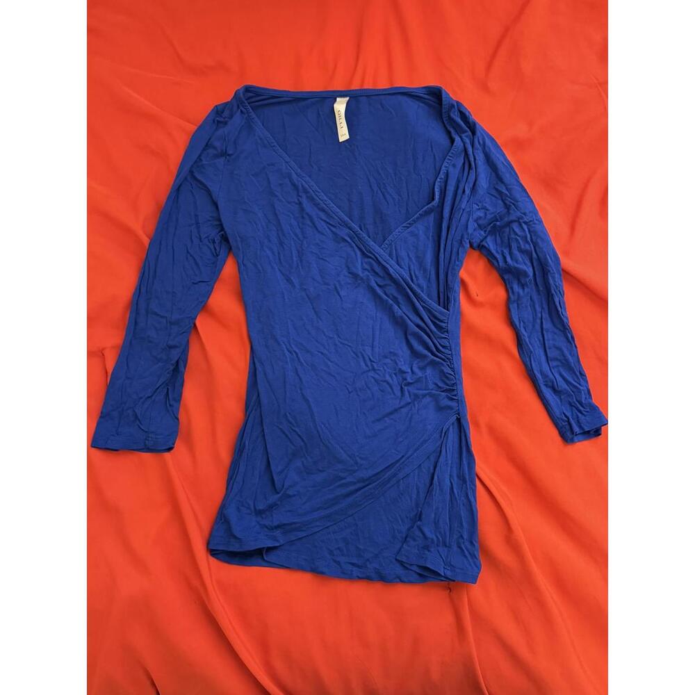 GILLI Deep V-neck Wrap Top in Blue (S/M)
